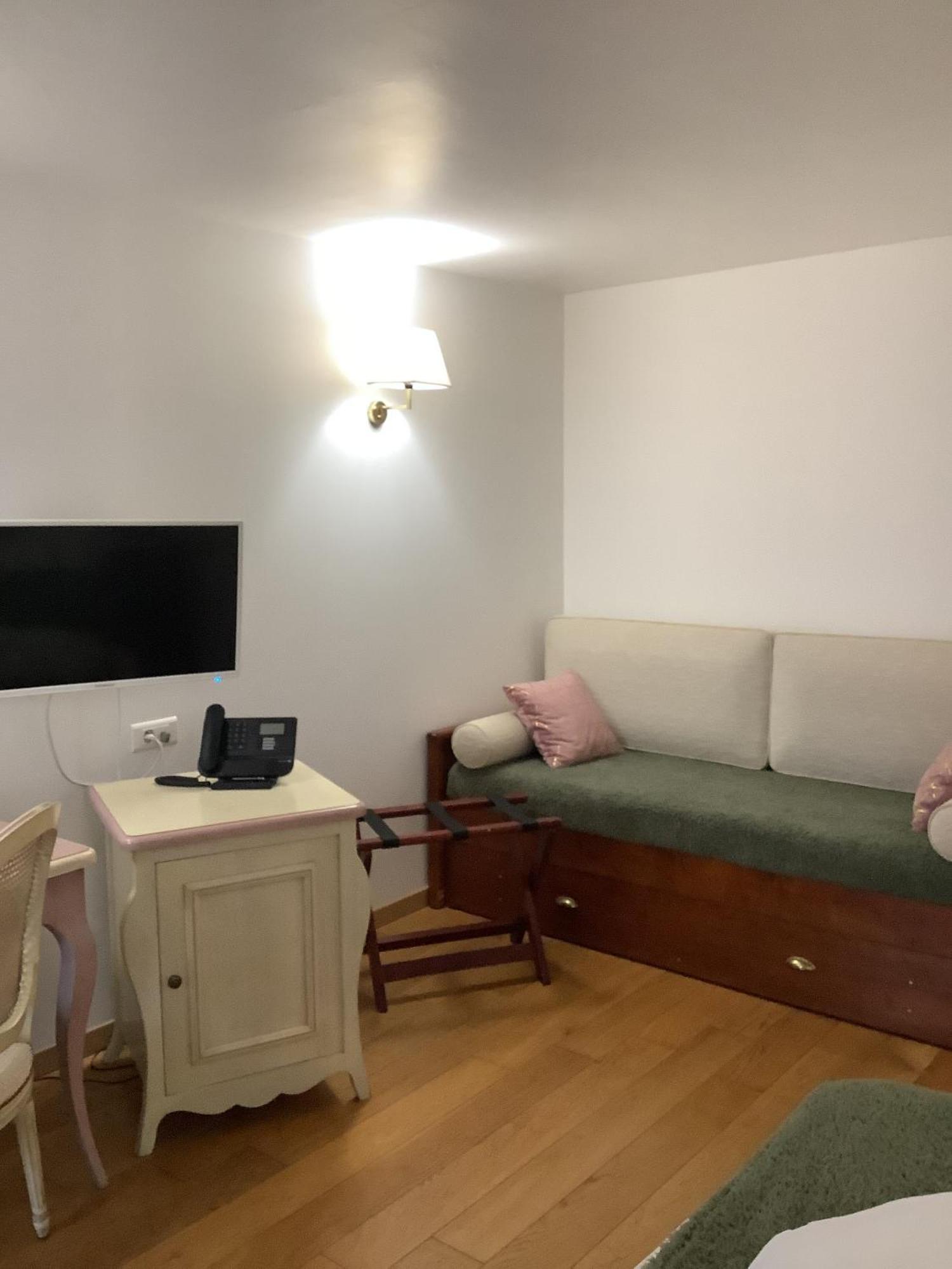 Hotel Logis Le Marronnier Buffon Zimmer foto